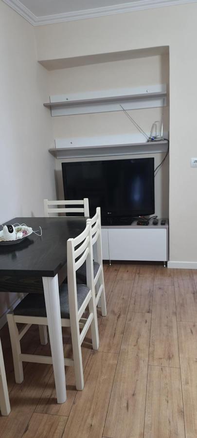 Brand New Apartment Gjirokaster Luaran gambar